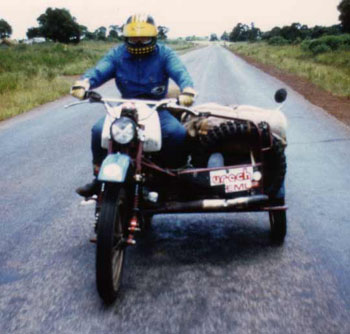 Web-Afria-1983-8